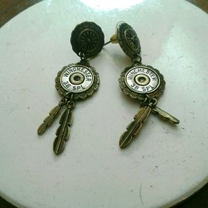 38 Special, 2 feathered earrings